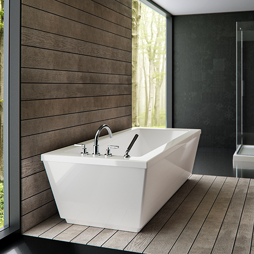 Freestanding bathtub from the Munich collection by Produits Neptune with a white finish