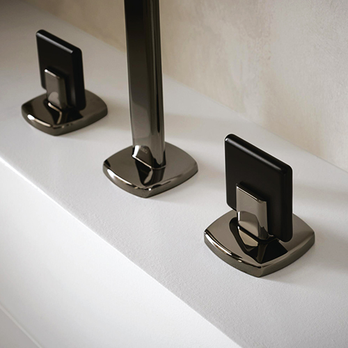 Faucet handles in the collection Allaria® of BrizoMD, onyx black / matte black Brilliance®