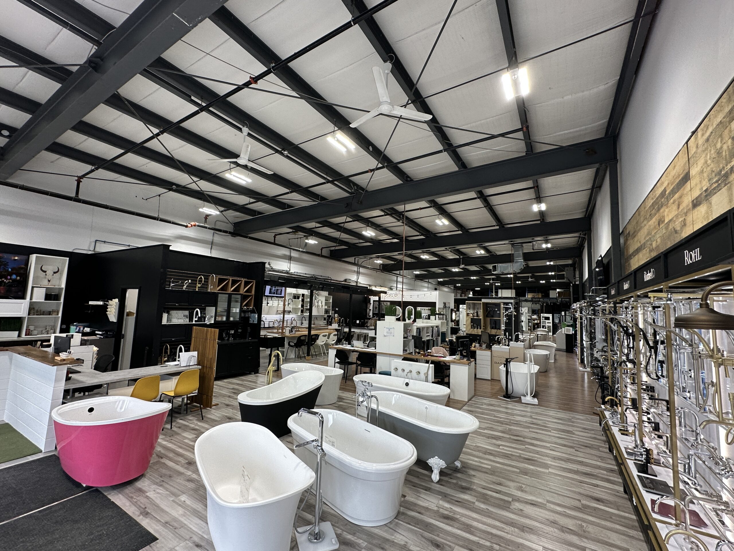 Espace Plomberium Saint-Eustache Boutique – Bathroom plumbing products, bathtubs, and faucets