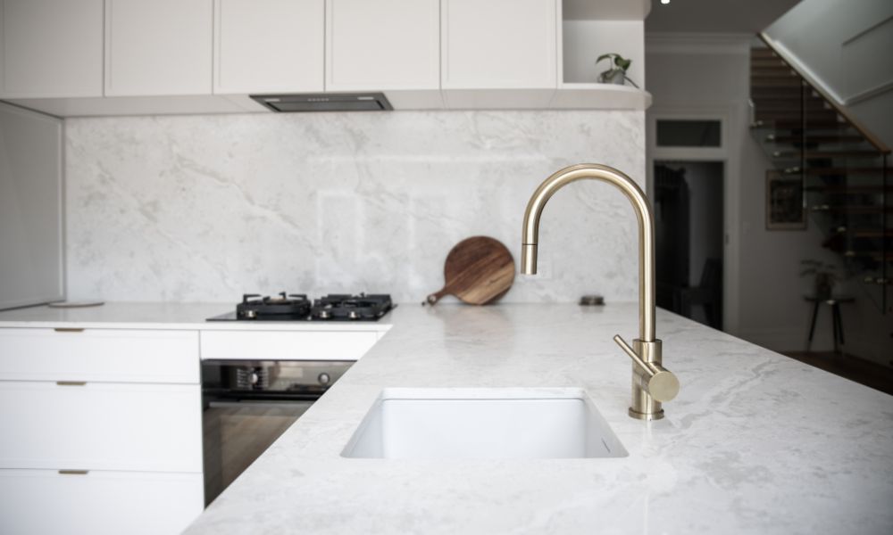 The Pros and Cons of Touchless Kitchen Faucets