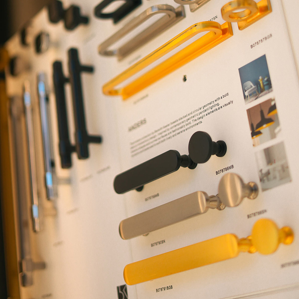 Kitchen Hardware Display Kitchen Designs That Inspire - Kurrent of New York